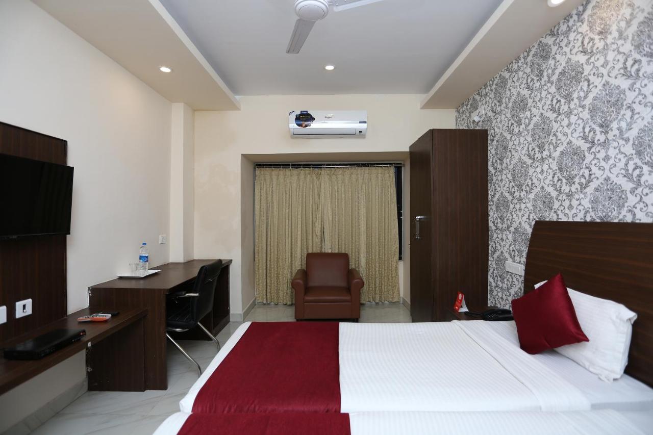 HOTEL RAILVIEW Bhubaneswar Zewnętrze zdjęcie