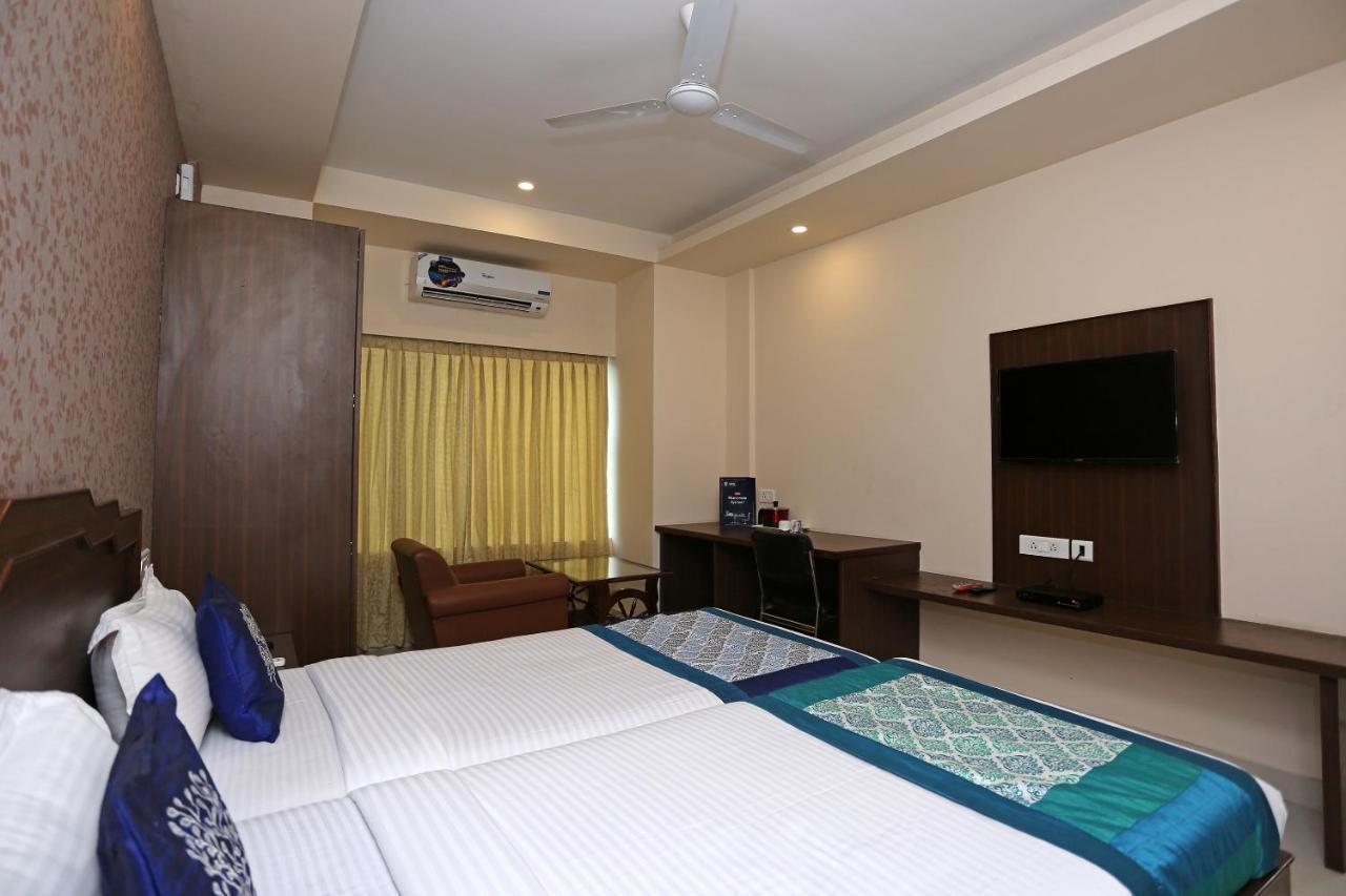 HOTEL RAILVIEW Bhubaneswar Zewnętrze zdjęcie