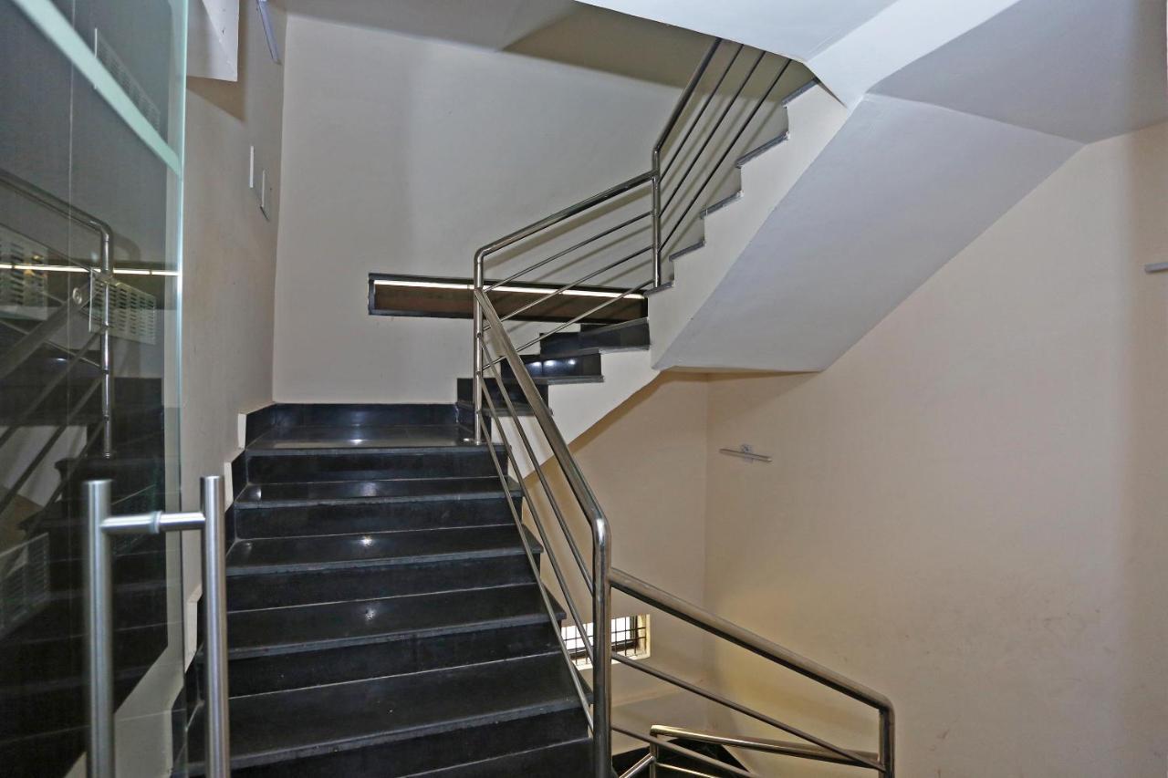 HOTEL RAILVIEW Bhubaneswar Zewnętrze zdjęcie