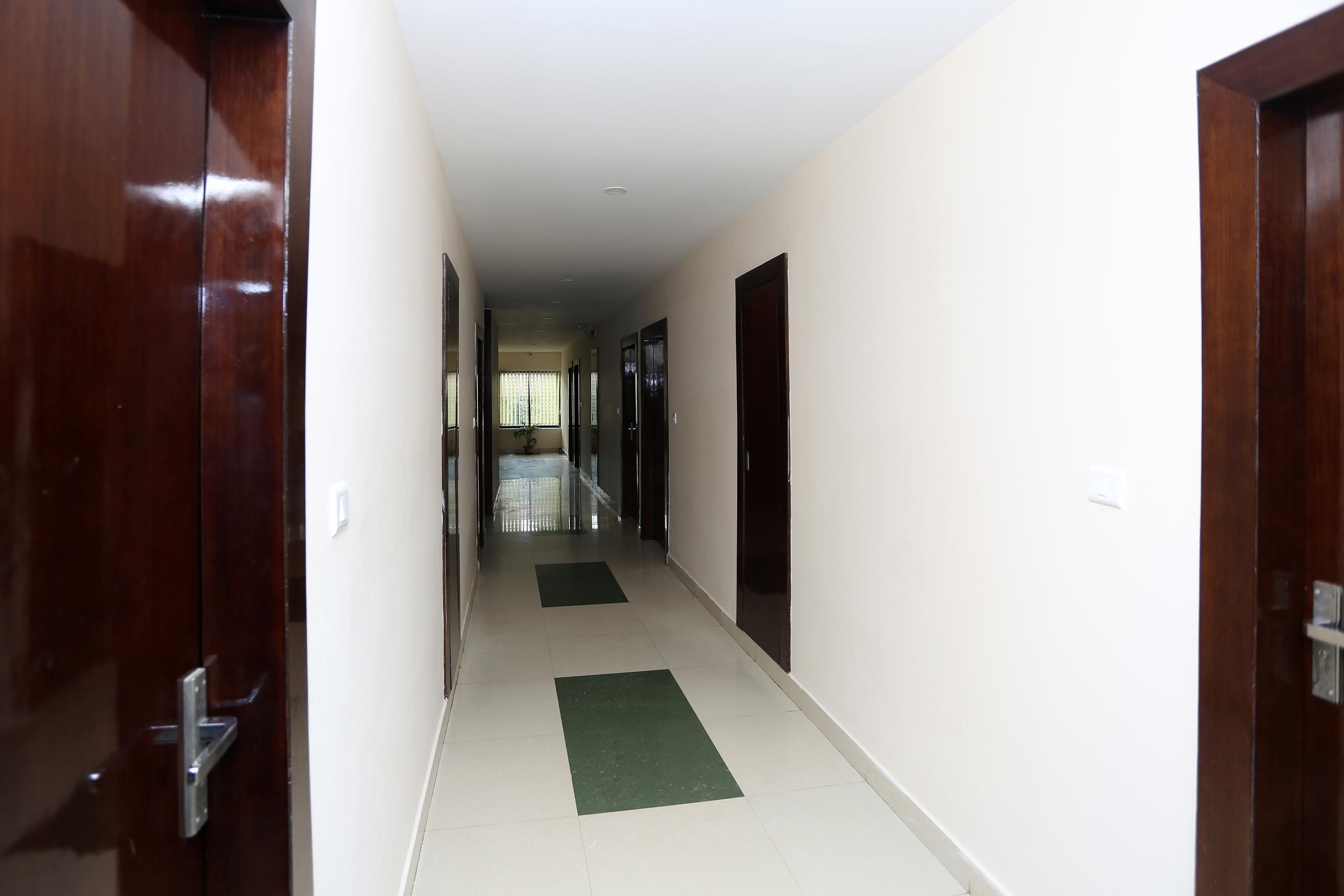 HOTEL RAILVIEW Bhubaneswar Zewnętrze zdjęcie