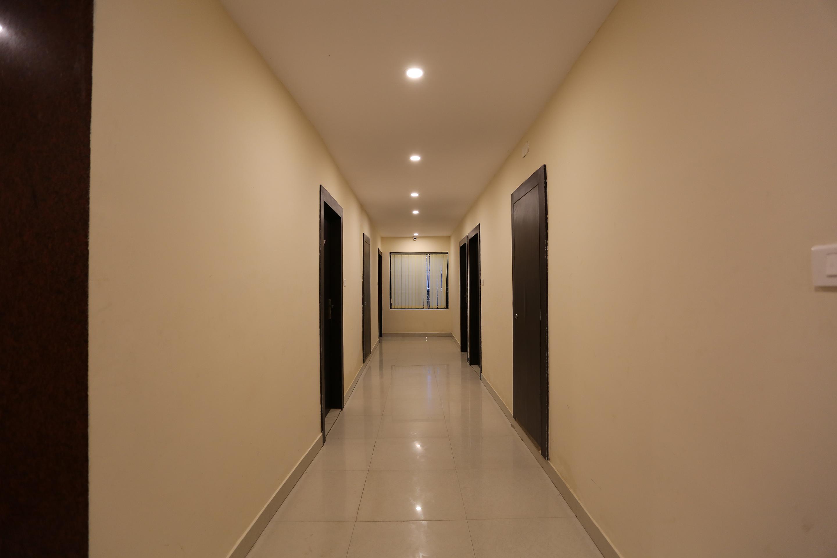 HOTEL RAILVIEW Bhubaneswar Zewnętrze zdjęcie