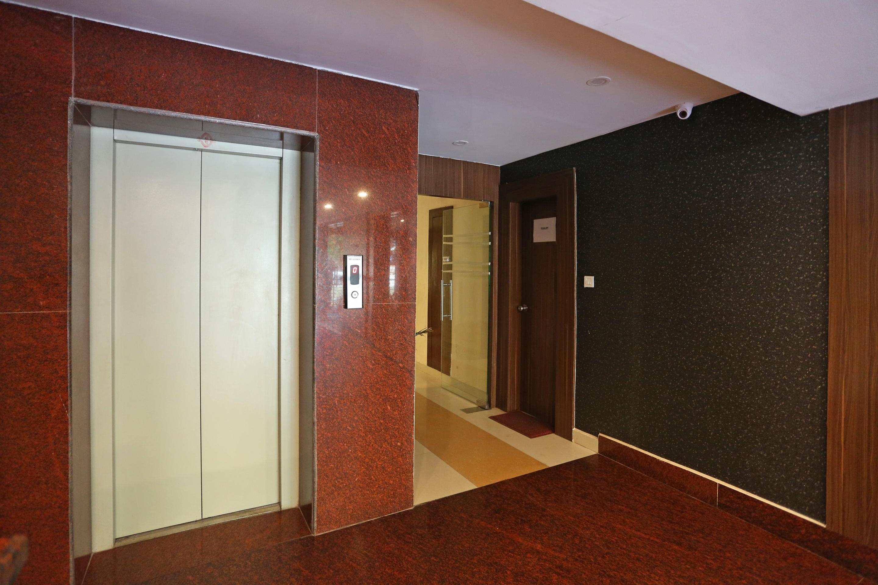 HOTEL RAILVIEW Bhubaneswar Zewnętrze zdjęcie