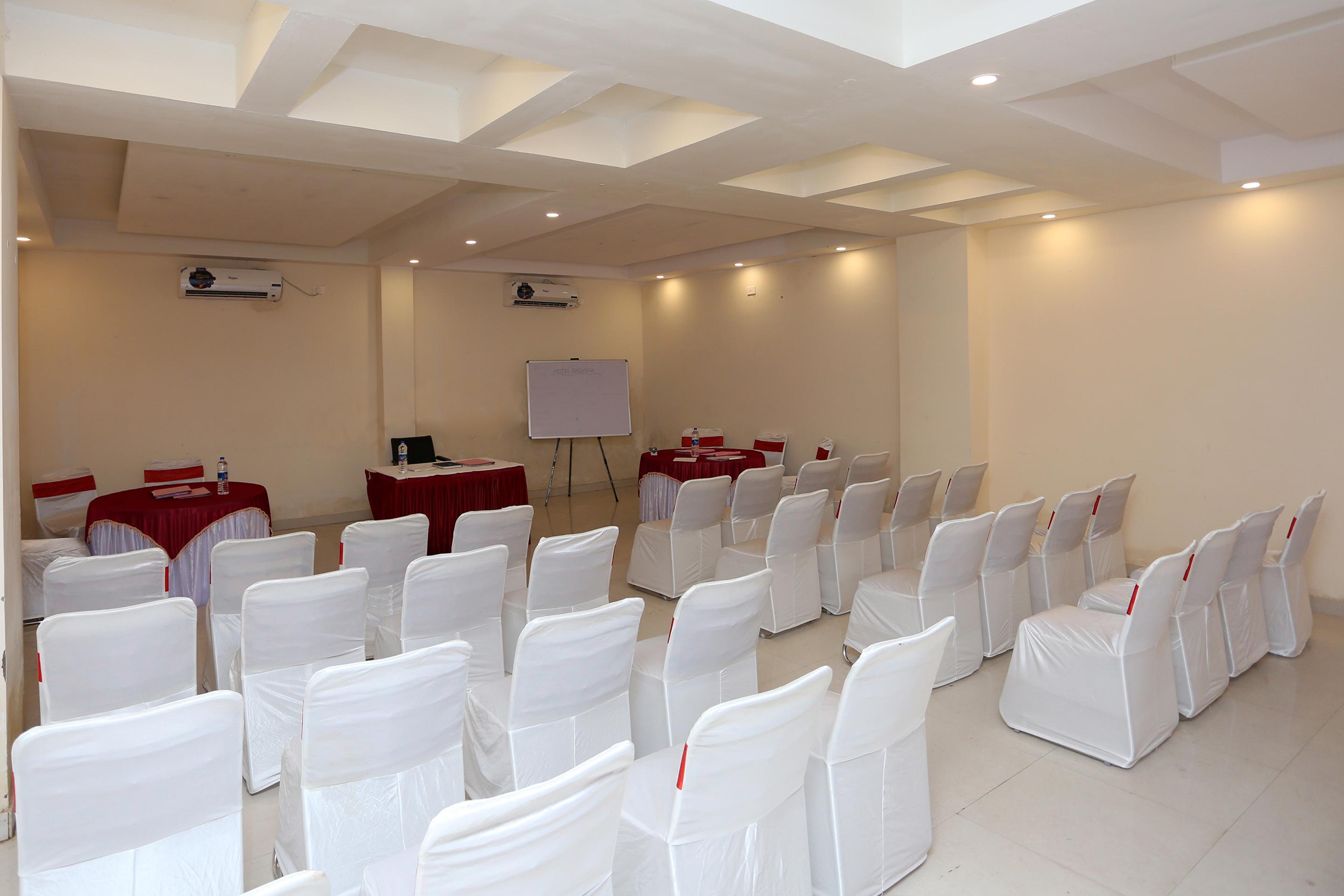 HOTEL RAILVIEW Bhubaneswar Zewnętrze zdjęcie