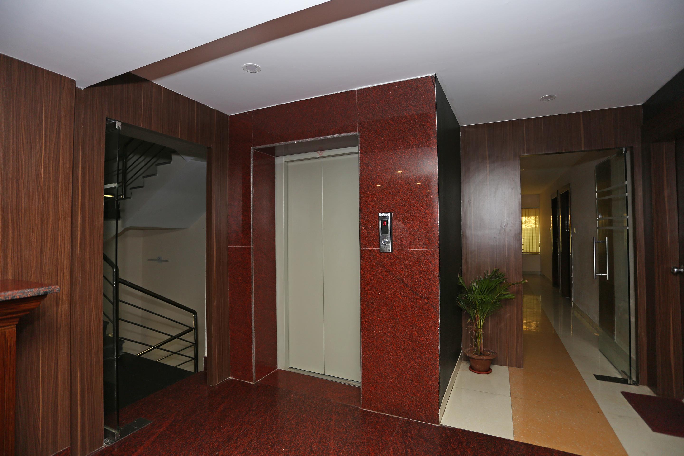 HOTEL RAILVIEW Bhubaneswar Zewnętrze zdjęcie