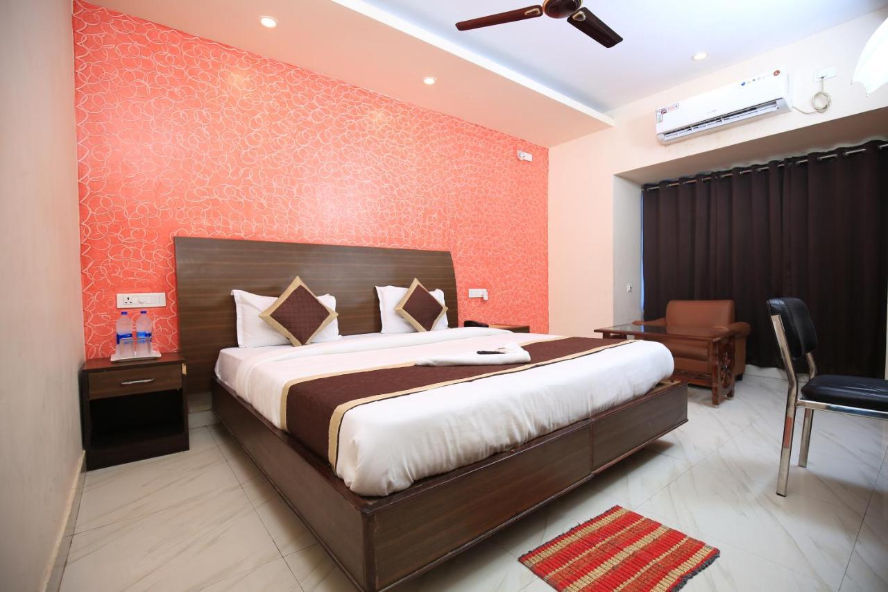 HOTEL RAILVIEW Bhubaneswar Zewnętrze zdjęcie